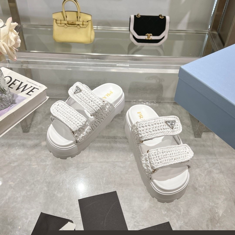 Pra*a slippers